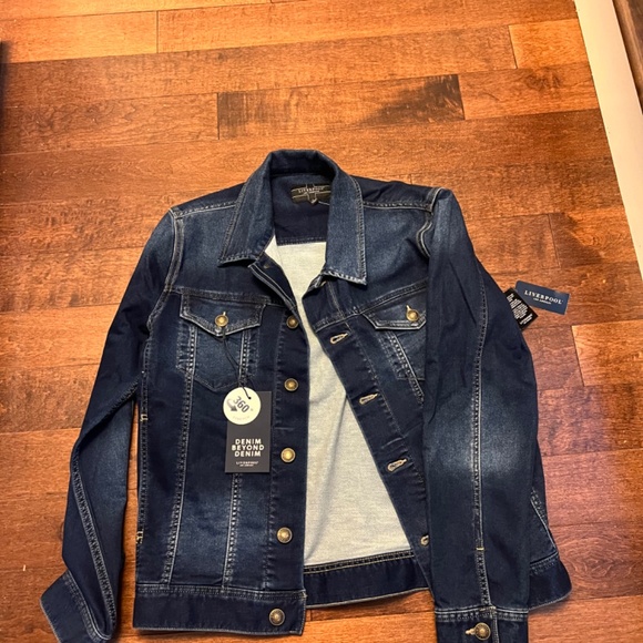 Jean jacket - Picture 2 of 4
